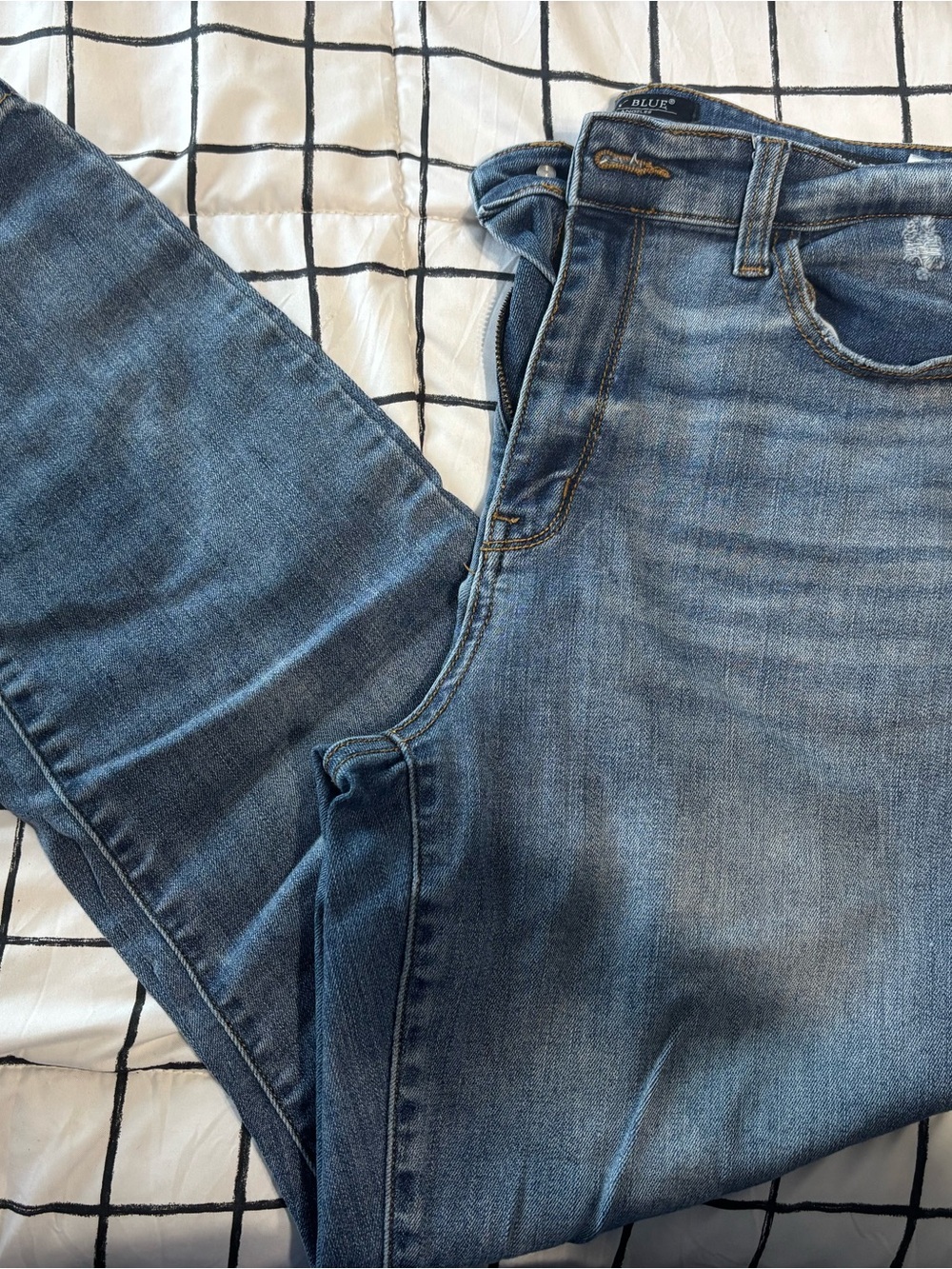 Judy Blue Light-Med Wash Straight Leg Women's Jeans